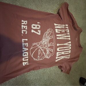 Goodfellow & Co Men's Graphic T-Shirt - Maroon
